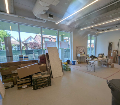 The front room on the ground floor on Oakwood. It will be used for RE and as a meeting room. (Currently used as the site office.) The front room on the ground floor on Oakwood. It will be used for RE and as a meeting room. (Currently used as the site office.)