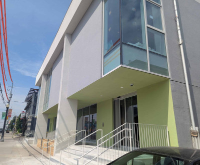 Looking North on Oakwood. The corner window is in the Board room. Stained glass panels will be installed.
