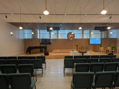 Looking East. Note that the blinds are closed. Looking East. Note that the blinds are closed.